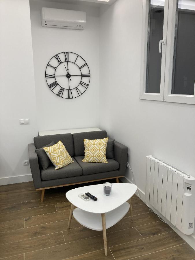Nuevo Piso Retiro 2 Appartement Madrid Buitenkant foto